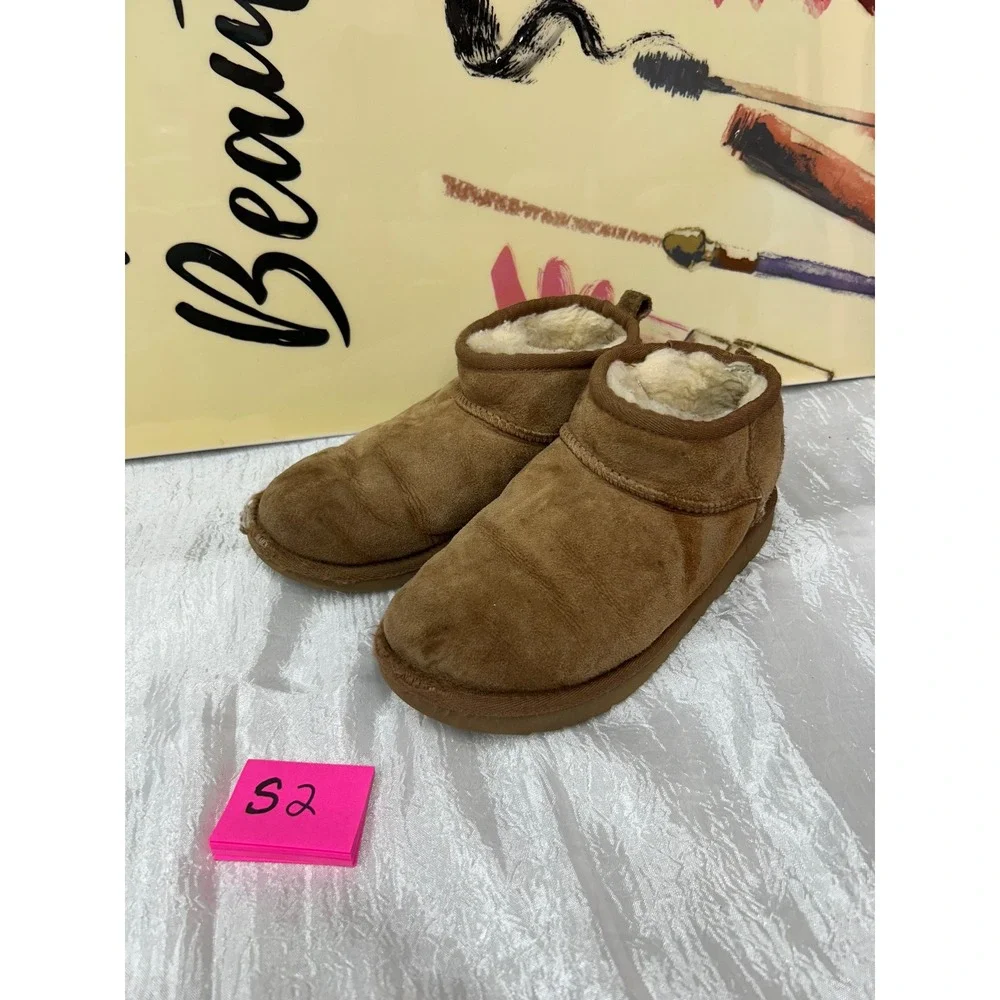 UGG Kids Classic Ultra Mini Chestnut Suede Ankle Boots 1130750K Size 3